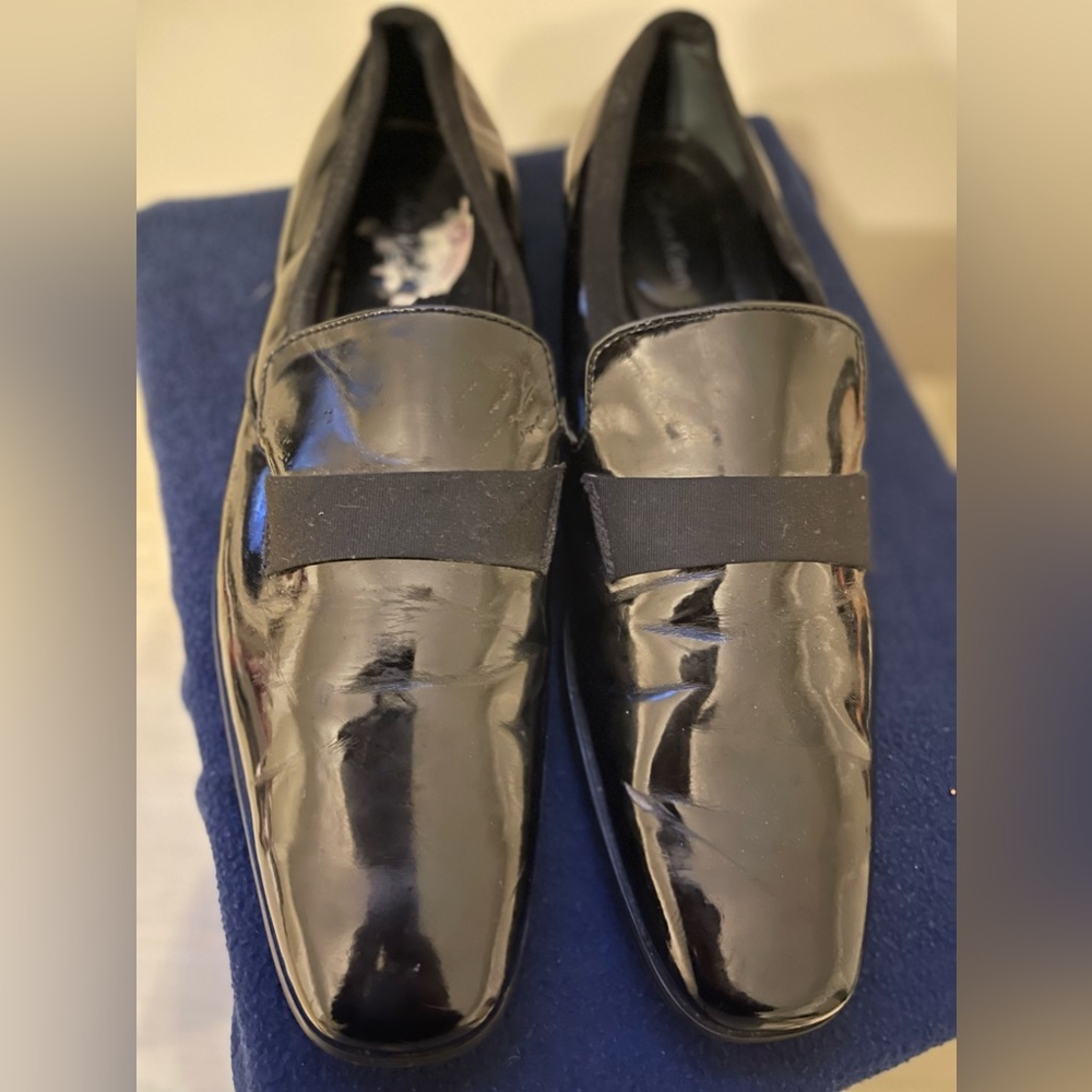 Tuxedo shoes